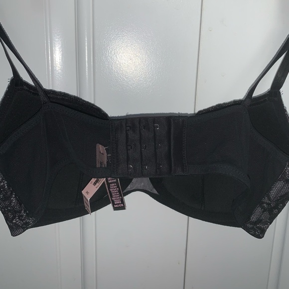 Victoria’s Secret Black Lace Bra - Picture 3 of 5